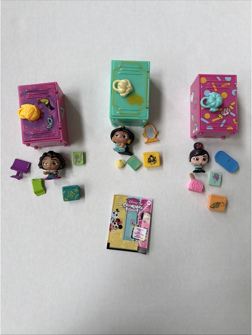 Disney Doorables Academy Locker Lot Of 3